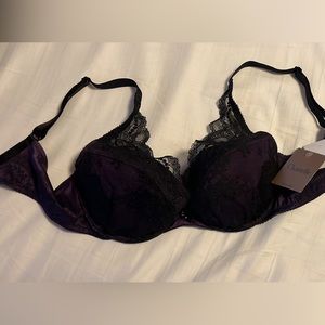 BNWT Chantelle Bra, 32d
